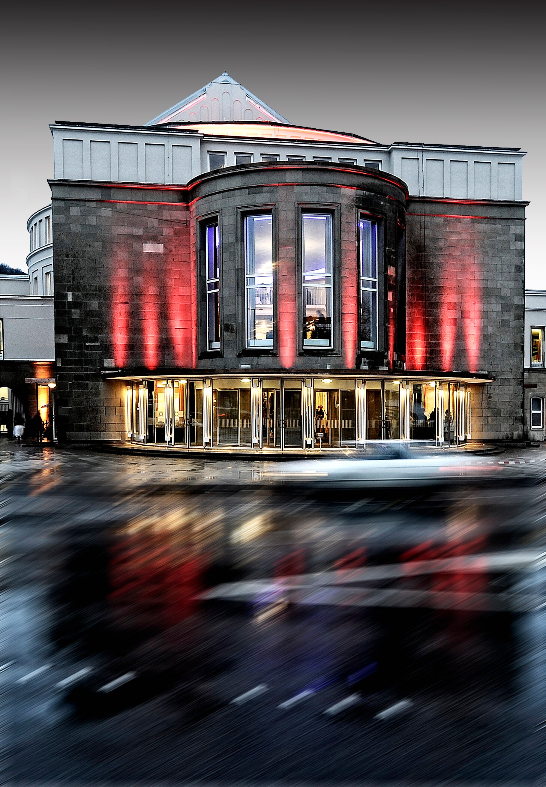 Wuppertal Opera House in gala form after reopening with ...